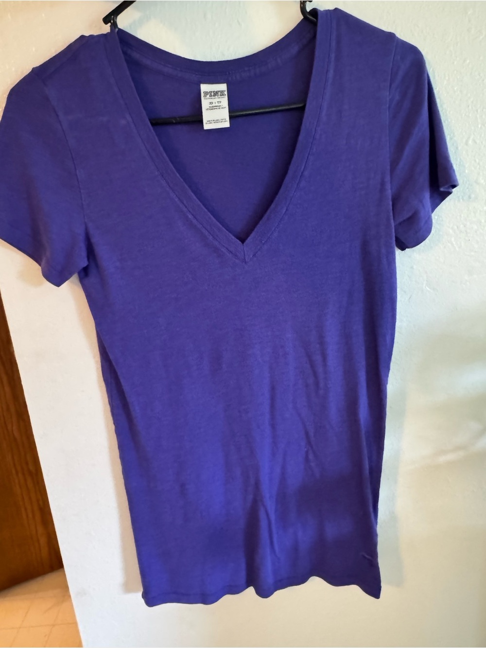 PINK Victoria's Secret Violet V-Neck Short Sleeve Tee